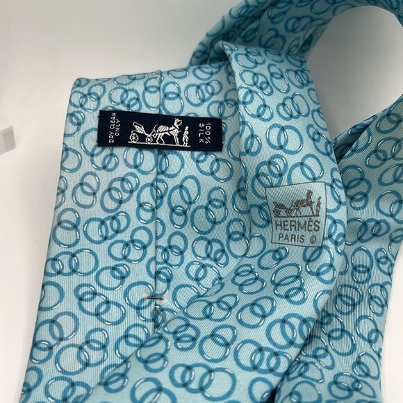 Hermes Blue Silk Tie with Elegant Swirl Pattern -5174 IA - Picture 5 of 7